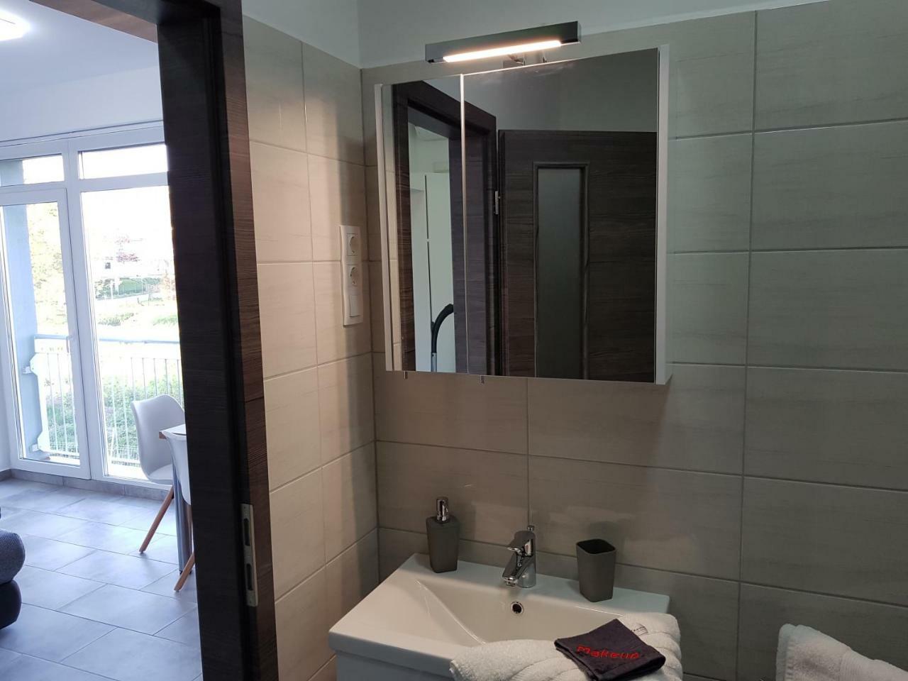 Lakefive Apartments Balatonfuered Exterior photo