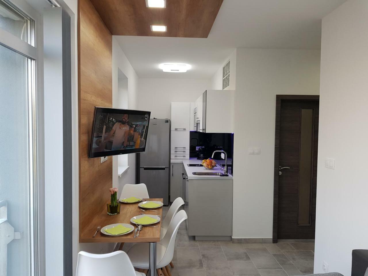 Lakefive Apartments Balatonfuered Exterior photo