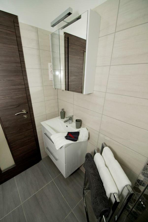 Lakefive Apartments Balatonfuered Exterior photo